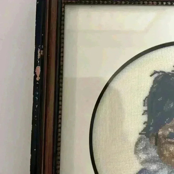 Framed Needlepoint | Vintage 50's indigenous baby  girl. - Picture 4 of 10